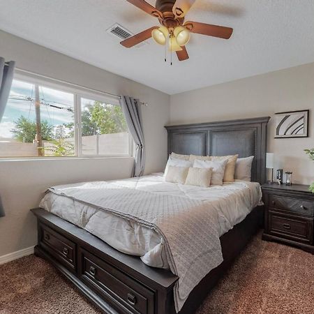 Comfortable 3-Bedroom Home With Spacious Backyard Albuquerque Exterior photo